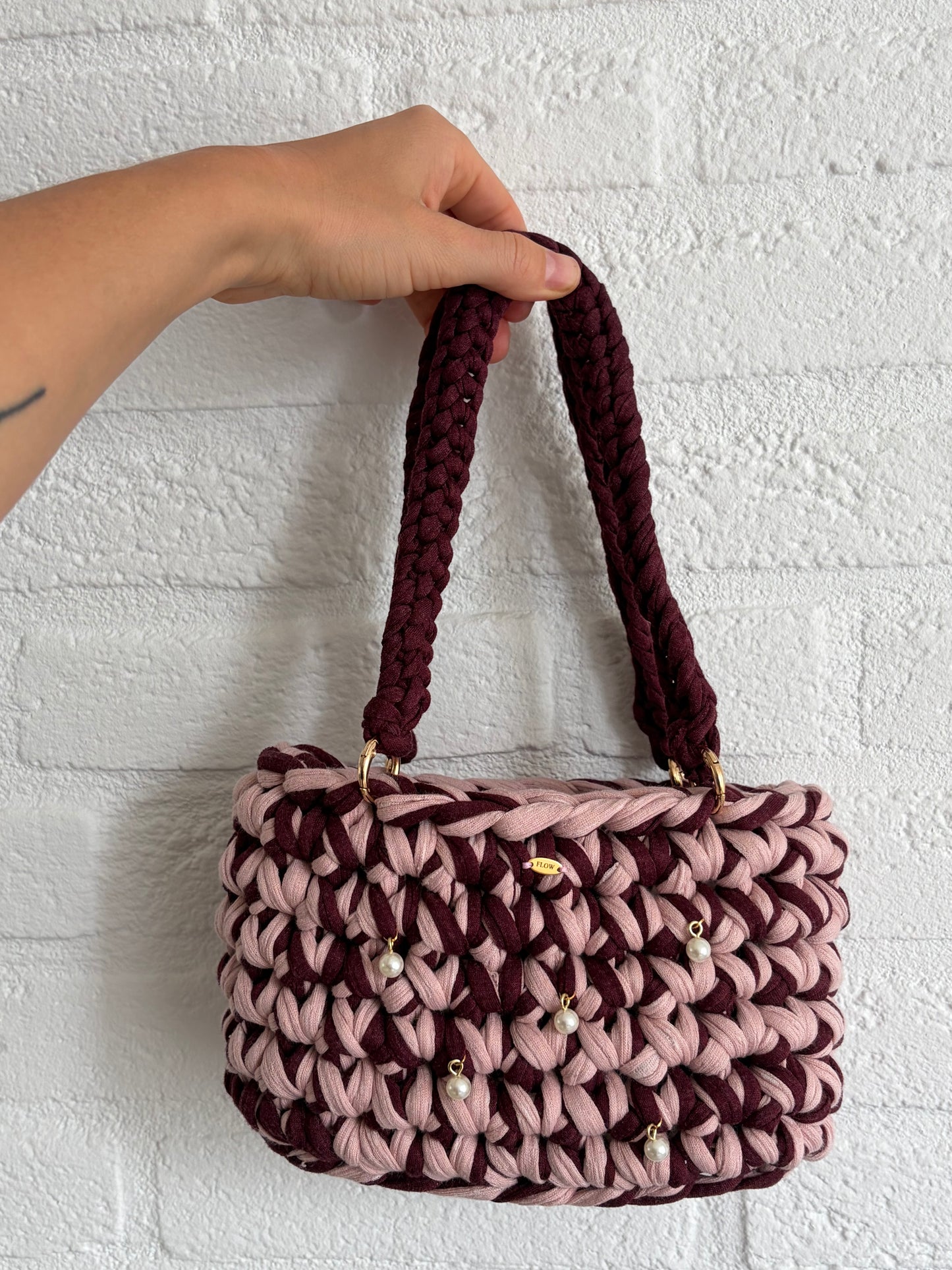 The Handbag - girly pearly